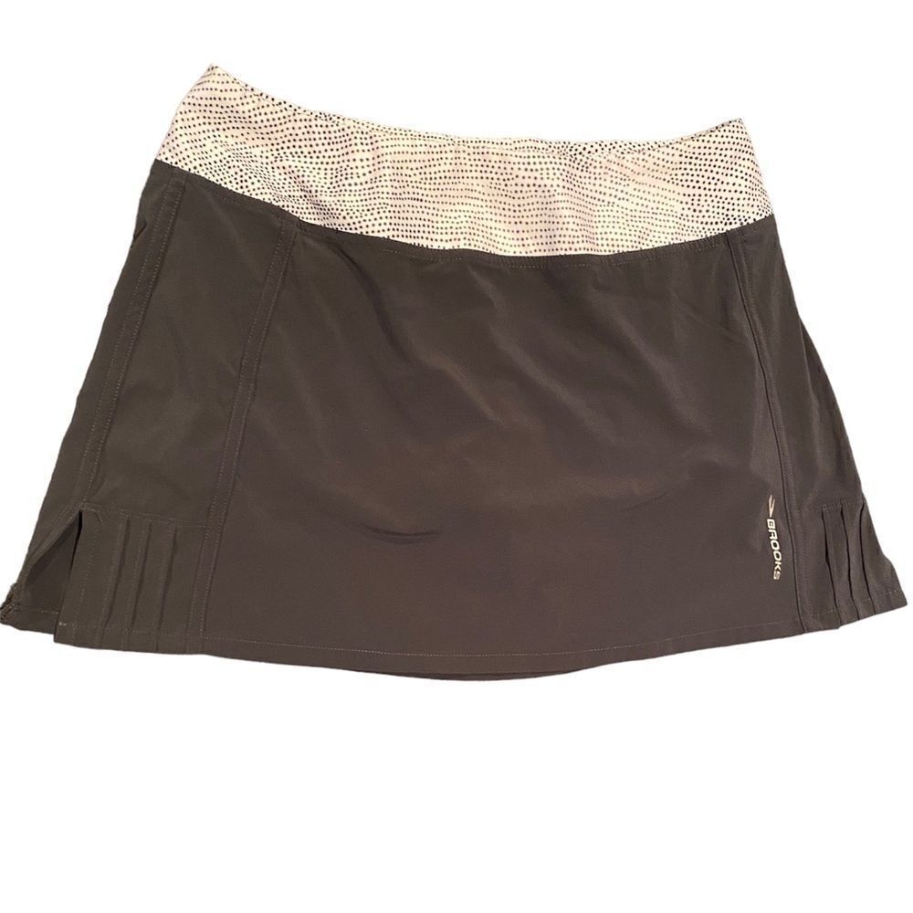 Brooks Tennis Skort Skirt Size Medium GreyWith Polka Dot Top Trim